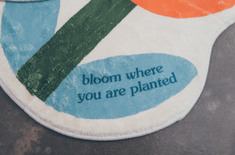 Kawaii flower-shaped door mat for housewarming gifts