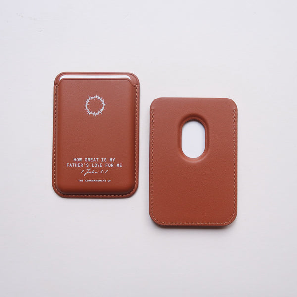 Front and Back view of Brown Leather Magsafe Wallet