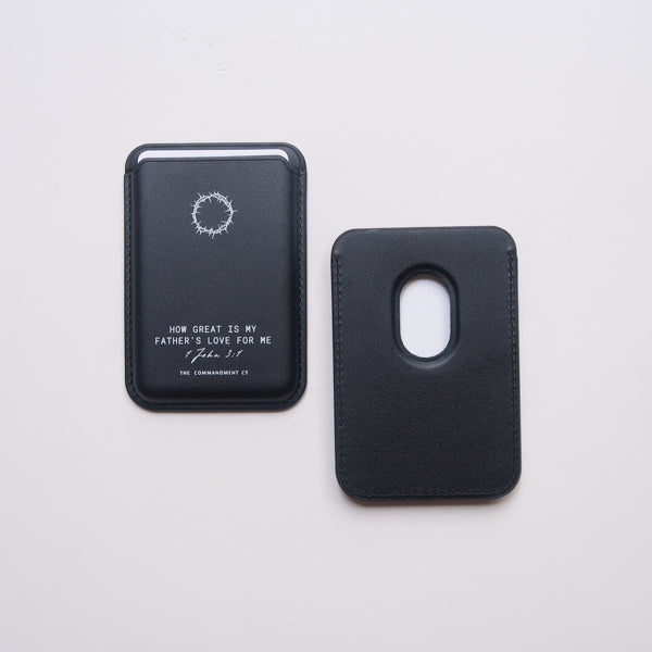Front and Back view of Navy Blue Leather Magsafe Wallet
