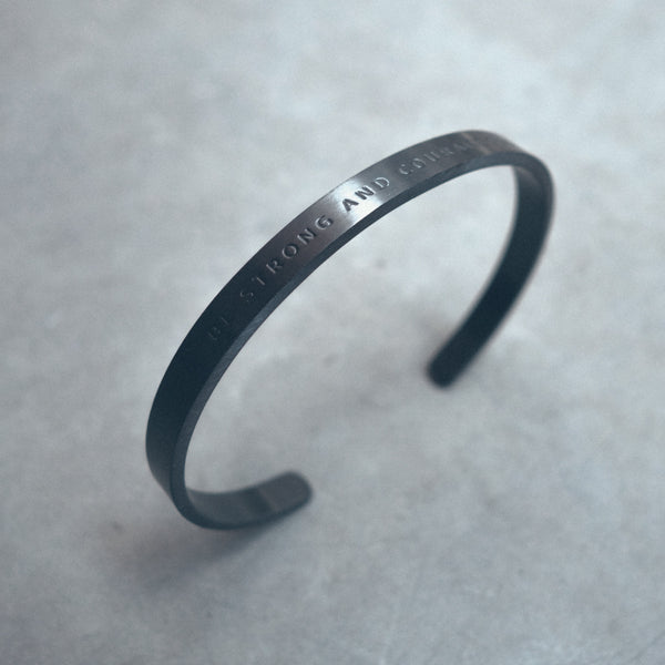 Be Strong & Courageous Black on Black Verse Band by J&Co Foundry.