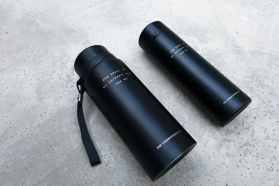 Comes with a strap so it will be easily handled.