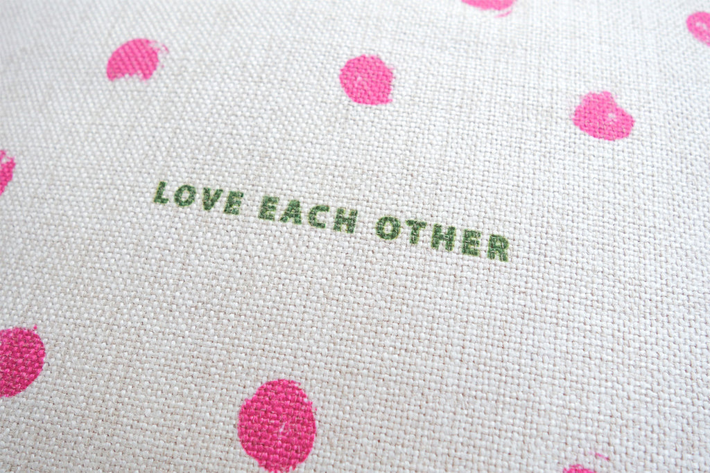 love each other this day by gifting your loved ones this special cushion cover.